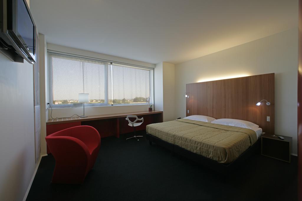 New Ipoint Hotel San Giovanni in Persiceto Szoba fotó